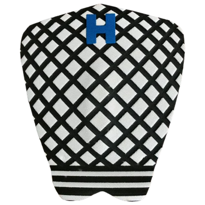Traction pads assist your rear foot in getting more grip while on the board, giving you the opportunity to pull more aggressive maneuvers.